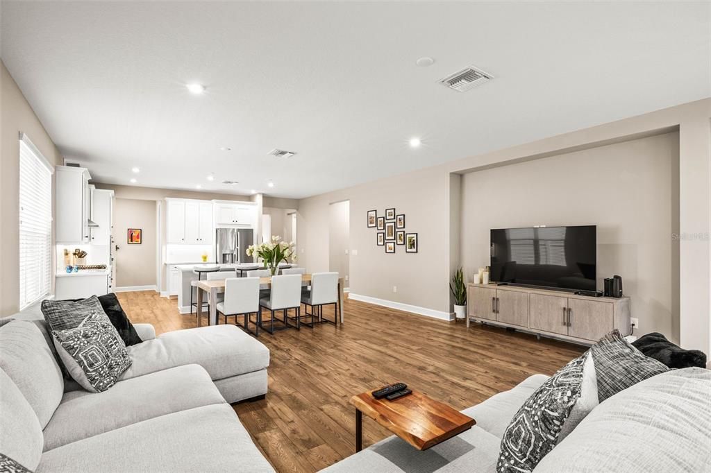 For Sale: $770,000 (4 beds, 3 baths, 2399 Square Feet)