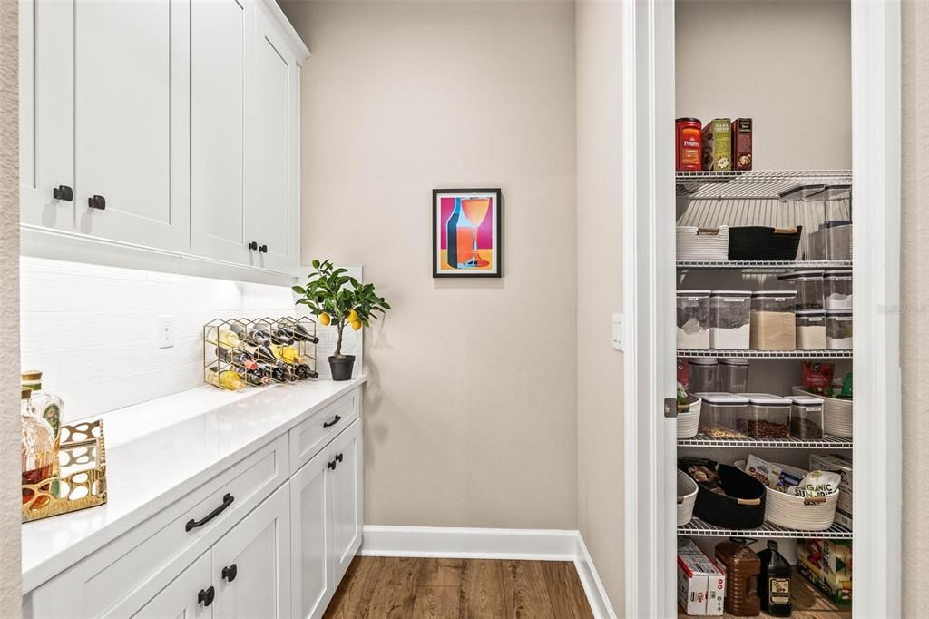 For Sale: $770,000 (4 beds, 3 baths, 2399 Square Feet)