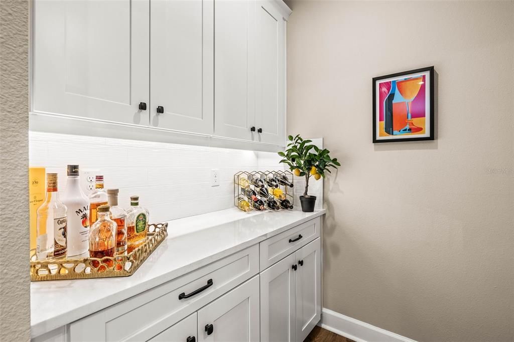 For Sale: $770,000 (4 beds, 3 baths, 2399 Square Feet)
