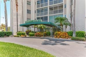 Active With Contract: $3,150 (2 beds, 2 baths, 1424 Square Feet)