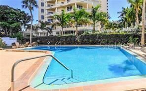 Active With Contract: $3,150 (2 beds, 2 baths, 1424 Square Feet)