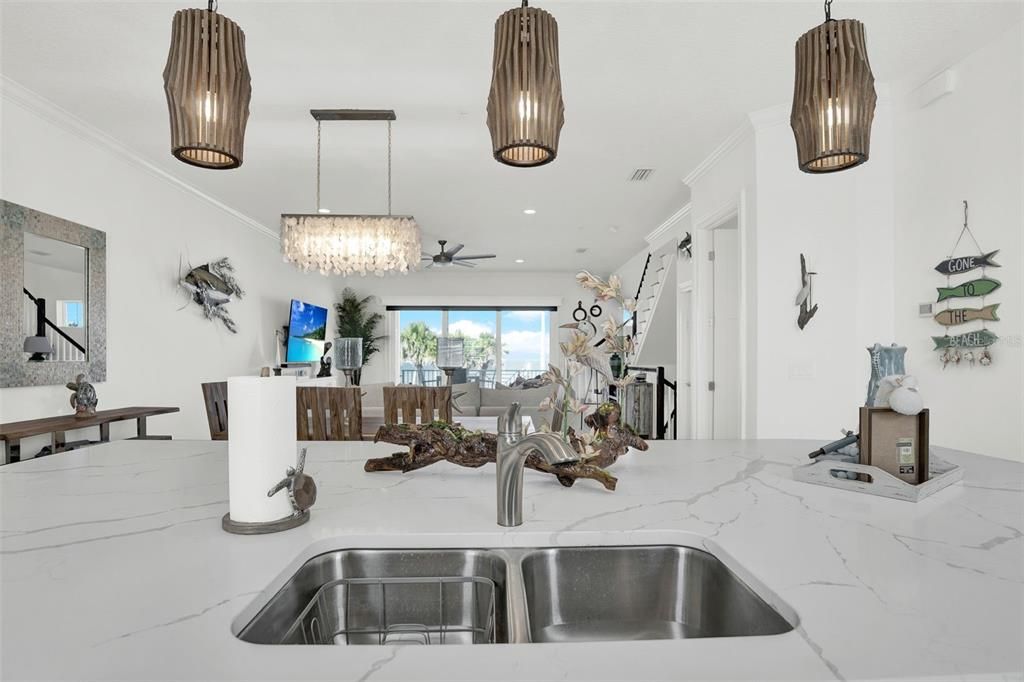 待售: $1,175,000 (3 贝兹, 3 浴室, 2276 平方英尺)