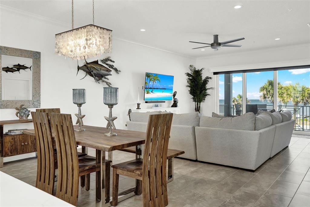 待售: $1,175,000 (3 贝兹, 3 浴室, 2276 平方英尺)