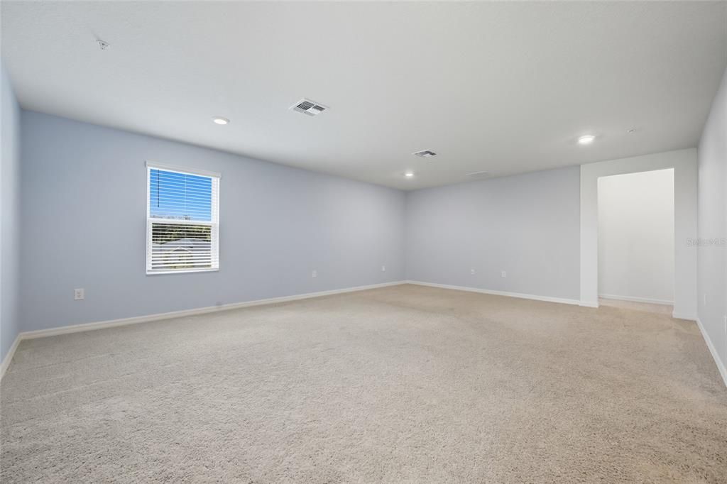 En Venta: $562,000 (5 camas, 3 baños, 3530 Pies cuadrados)