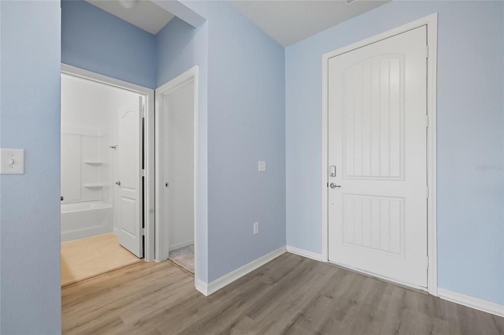 En Venta: $562,000 (5 camas, 3 baños, 3530 Pies cuadrados)