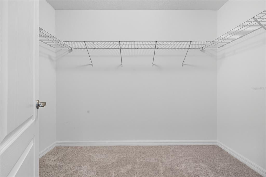 En Venta: $562,000 (5 camas, 3 baños, 3530 Pies cuadrados)