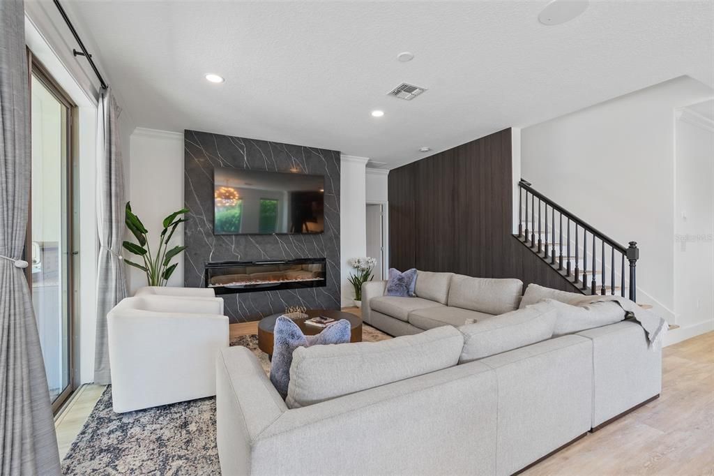 En Venta: $1,399,000 (5 camas, 3 baños, 3815 Pies cuadrados)