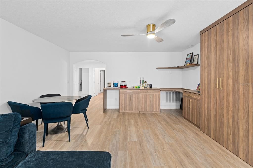 En Venta: $1,399,000 (5 camas, 3 baños, 3815 Pies cuadrados)