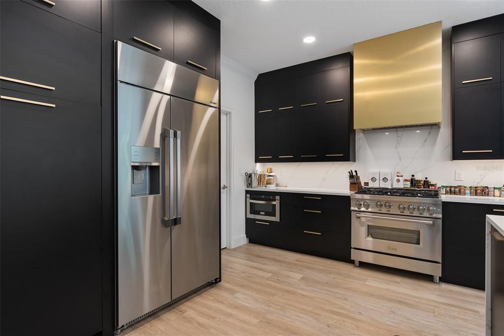 En Venta: $1,399,000 (5 camas, 3 baños, 3815 Pies cuadrados)