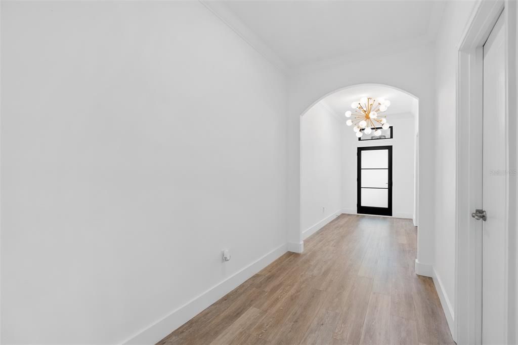 En Venta: $1,399,000 (5 camas, 3 baños, 3815 Pies cuadrados)