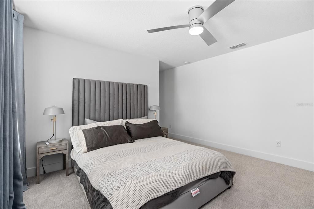 En Venta: $1,399,000 (5 camas, 3 baños, 3815 Pies cuadrados)