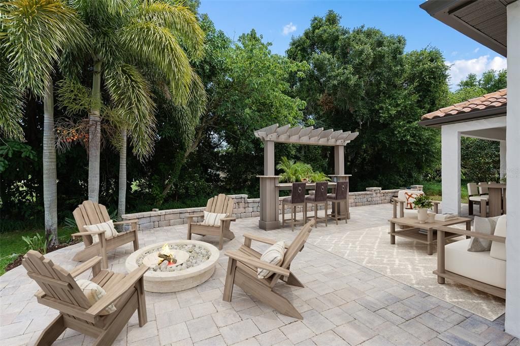 En Venta: $1,399,000 (5 camas, 3 baños, 3815 Pies cuadrados)