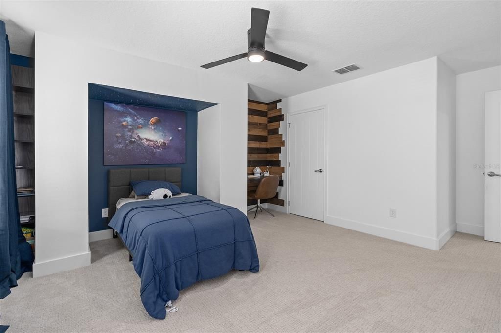 En Venta: $1,399,000 (5 camas, 3 baños, 3815 Pies cuadrados)