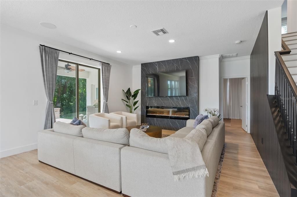 En Venta: $1,399,000 (5 camas, 3 baños, 3815 Pies cuadrados)