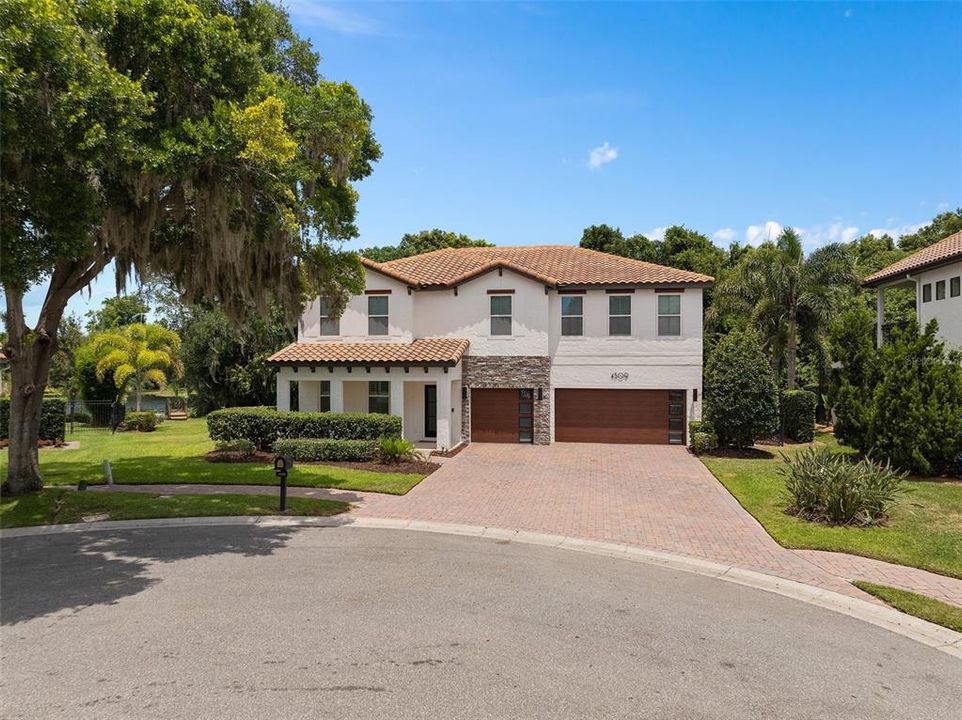 En Venta: $1,399,000 (5 camas, 3 baños, 3815 Pies cuadrados)