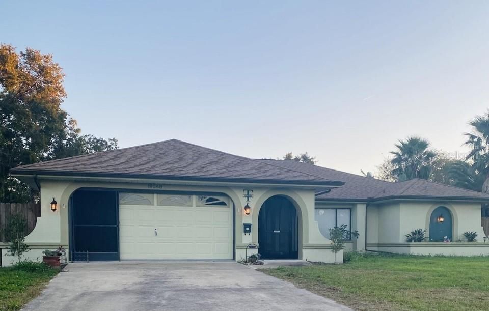 Recently Sold: $365,000 (3 beds, 2 baths, 1972 Square Feet)