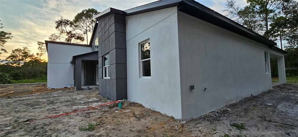 待售: $649,000 (4 贝兹, 2 浴室, 2730 平方英尺)