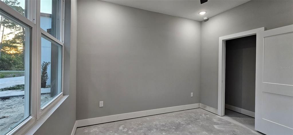 待售: $649,000 (4 贝兹, 2 浴室, 2730 平方英尺)