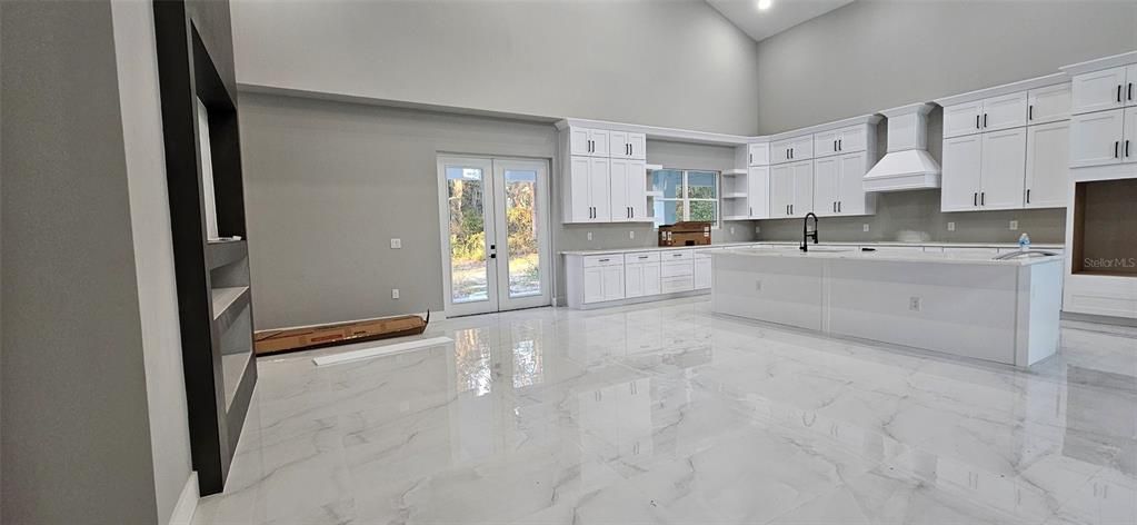 待售: $649,000 (4 贝兹, 2 浴室, 2730 平方英尺)