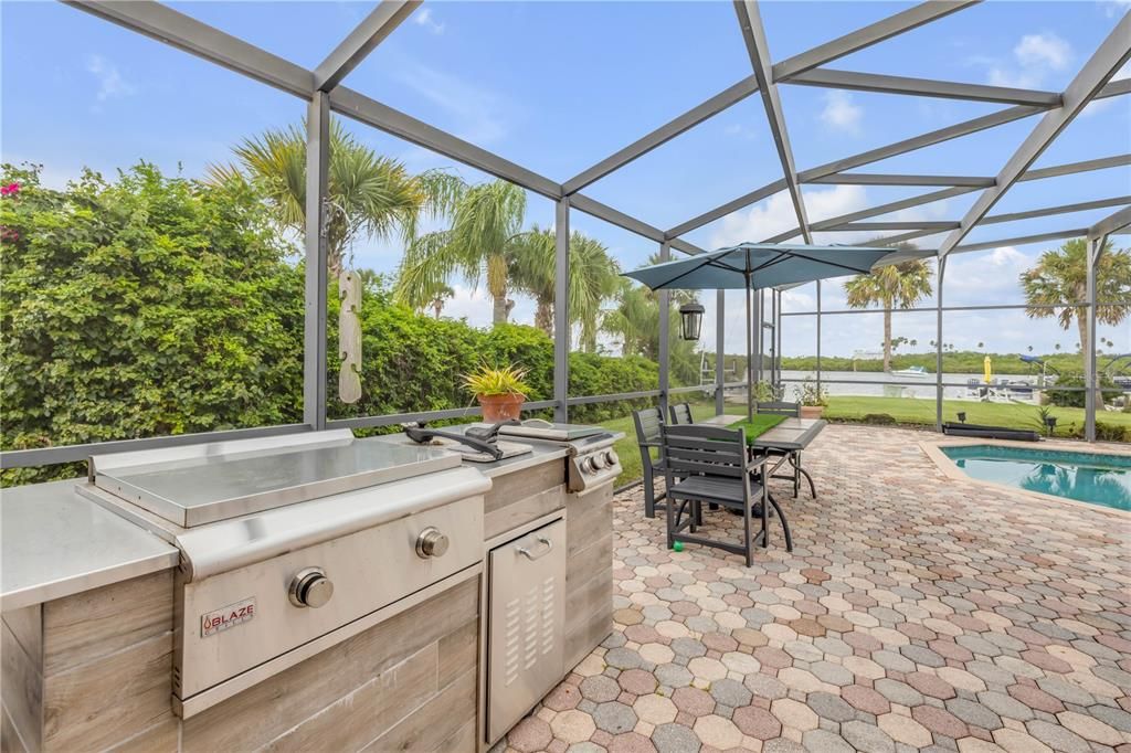 For Sale: $1,999,999 (3 beds, 3 baths, 2400 Square Feet)