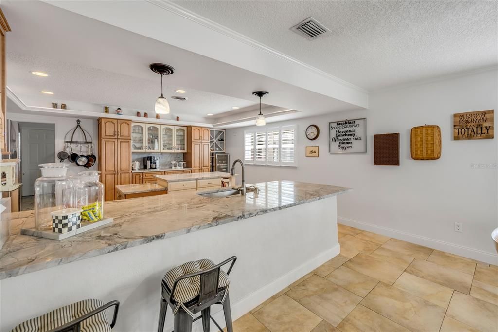 For Sale: $1,999,999 (3 beds, 3 baths, 2400 Square Feet)