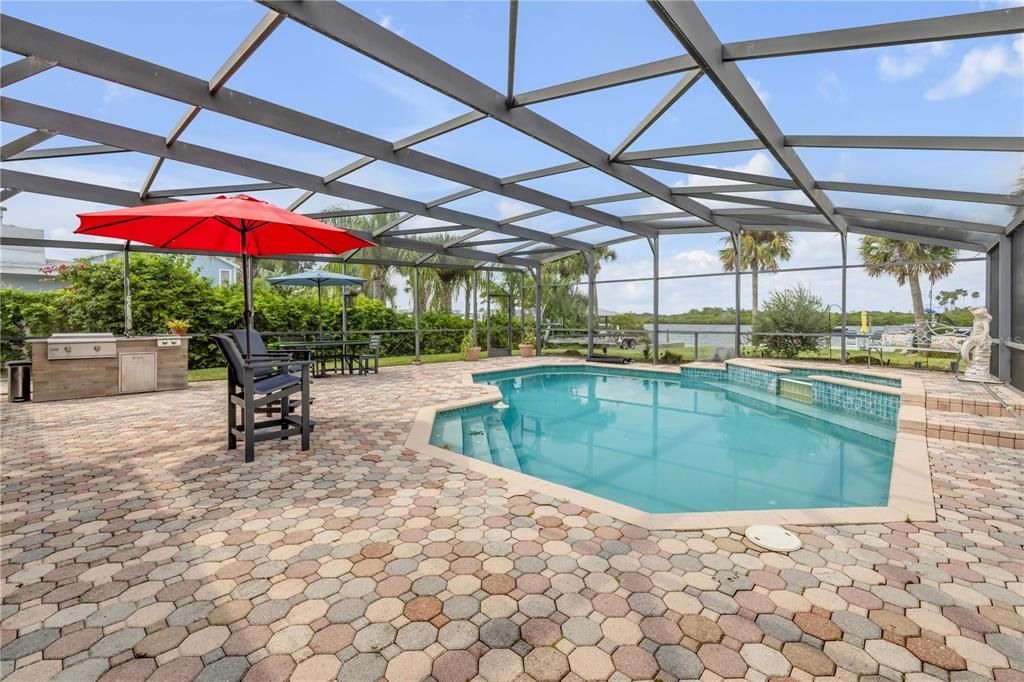 For Sale: $1,999,999 (3 beds, 3 baths, 2400 Square Feet)