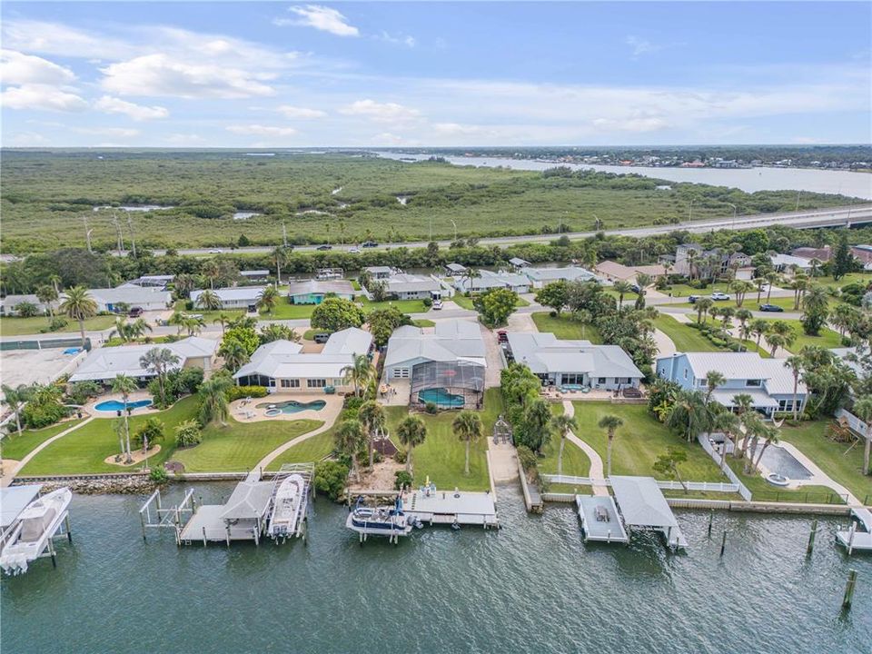 For Sale: $1,999,999 (3 beds, 3 baths, 2400 Square Feet)