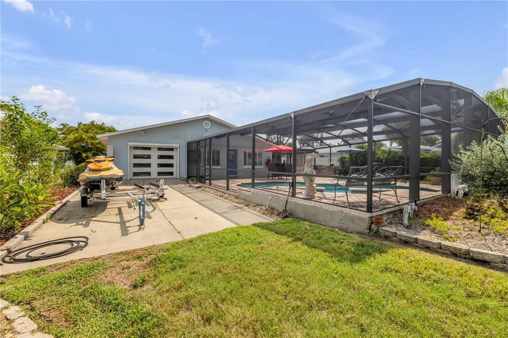 For Sale: $1,999,999 (3 beds, 3 baths, 2400 Square Feet)