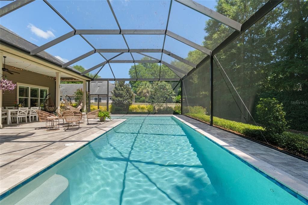 合同活跃: $1,049,000 (4 贝兹, 4 浴室, 3151 平方英尺)