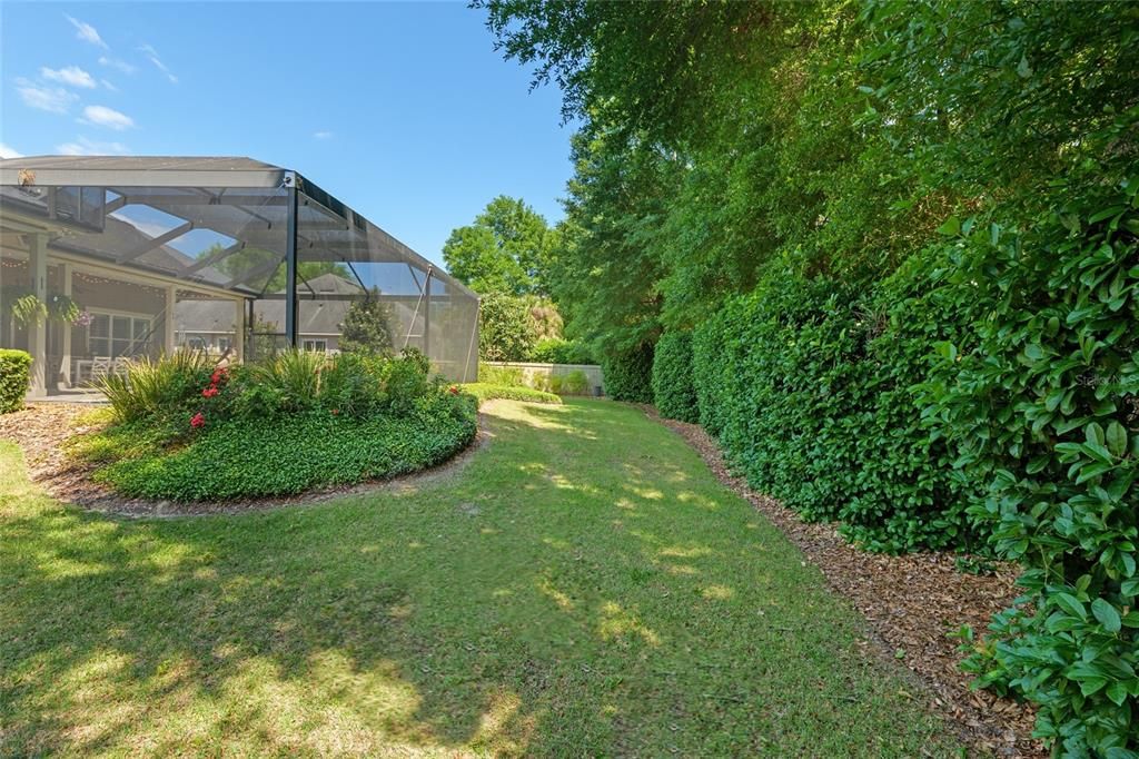 合同活跃: $1,049,000 (4 贝兹, 4 浴室, 3151 平方英尺)