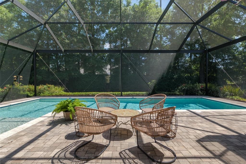 合同活跃: $1,049,000 (4 贝兹, 4 浴室, 3151 平方英尺)