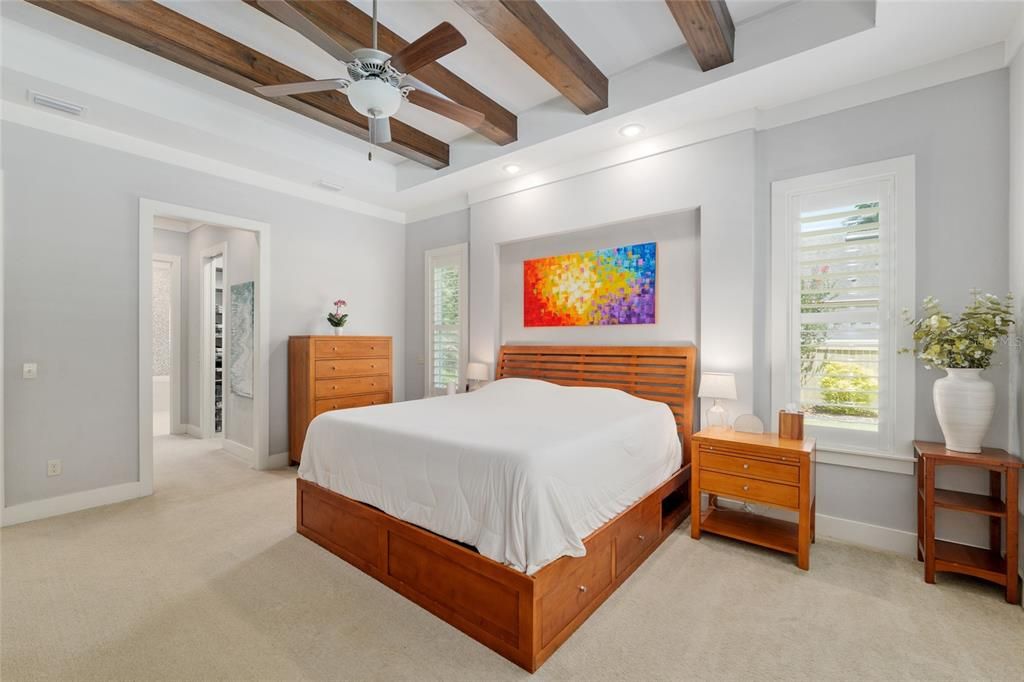 合同活跃: $1,049,000 (4 贝兹, 4 浴室, 3151 平方英尺)