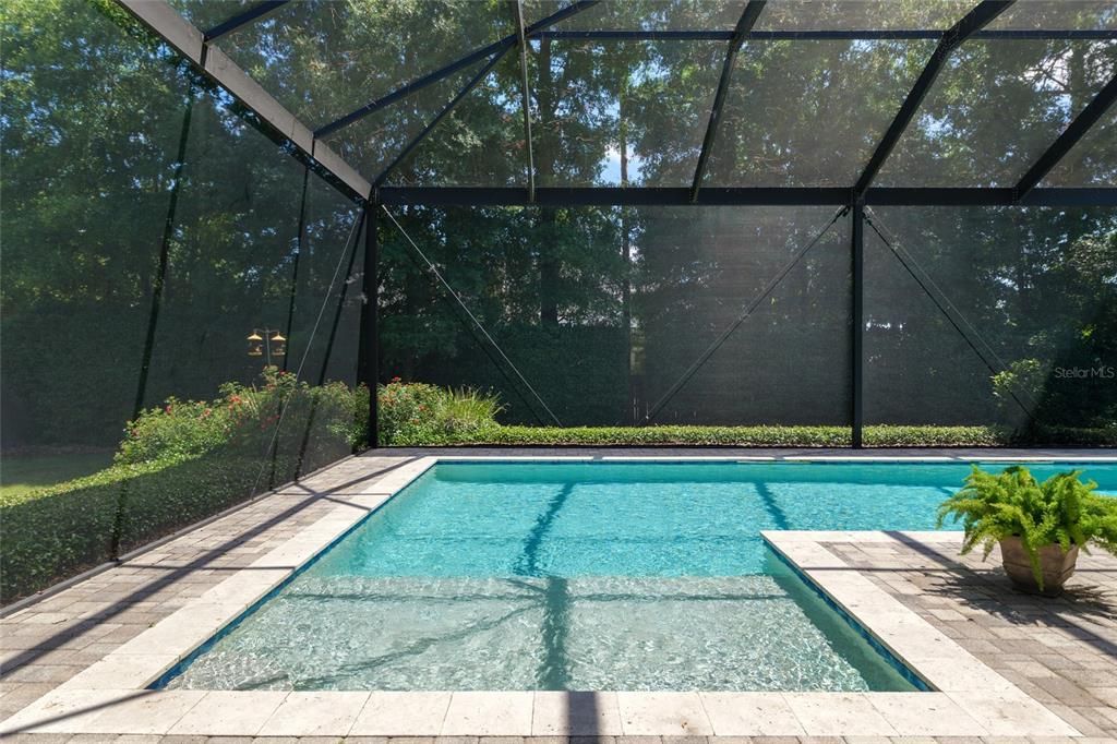 合同活跃: $1,049,000 (4 贝兹, 4 浴室, 3151 平方英尺)