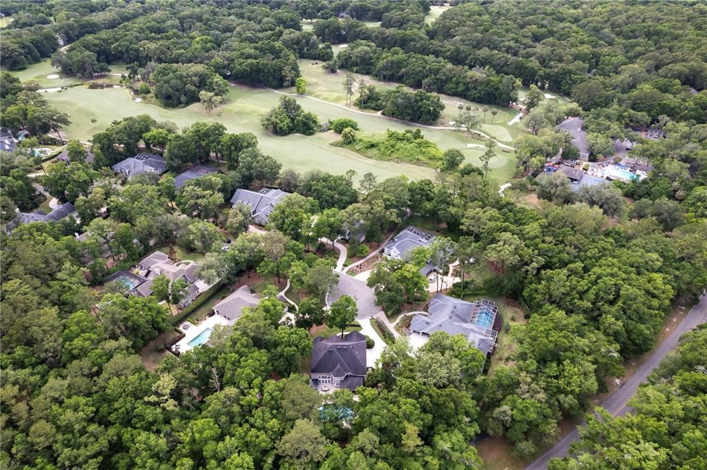 合同活跃: $1,025,000 (5 贝兹, 4 浴室, 3748 平方英尺)