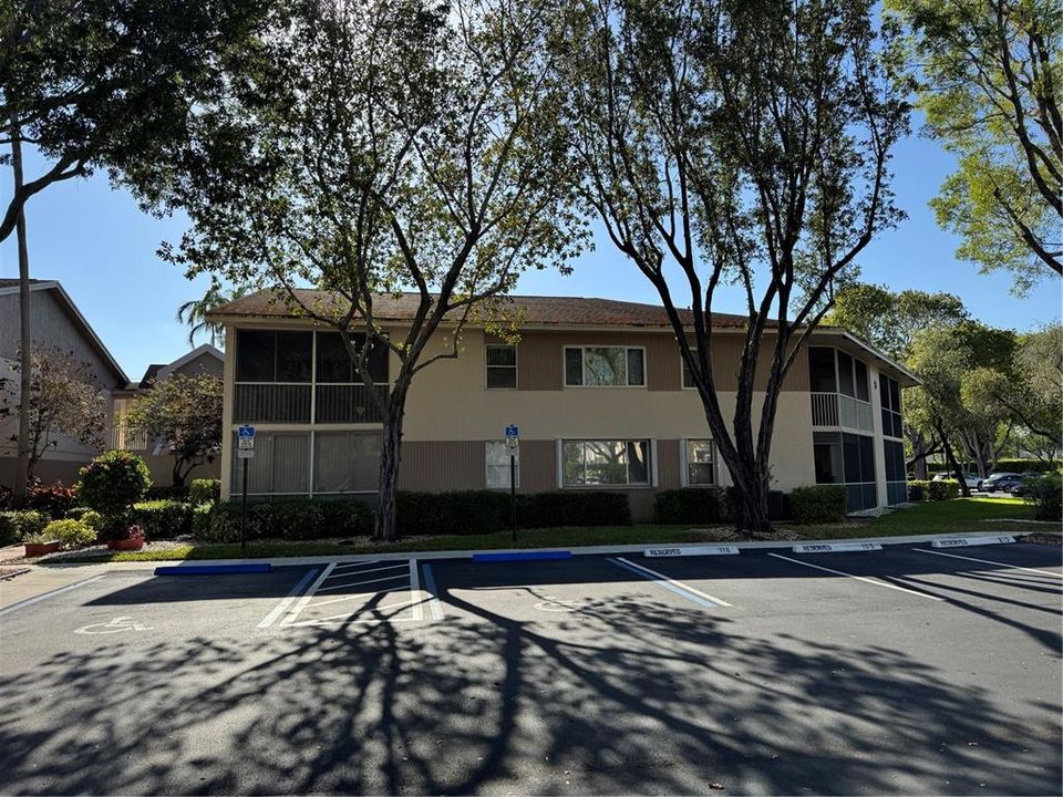 На продажу: $180,000 (2 спален, 2 ванн, 1250 Квадратных фут)