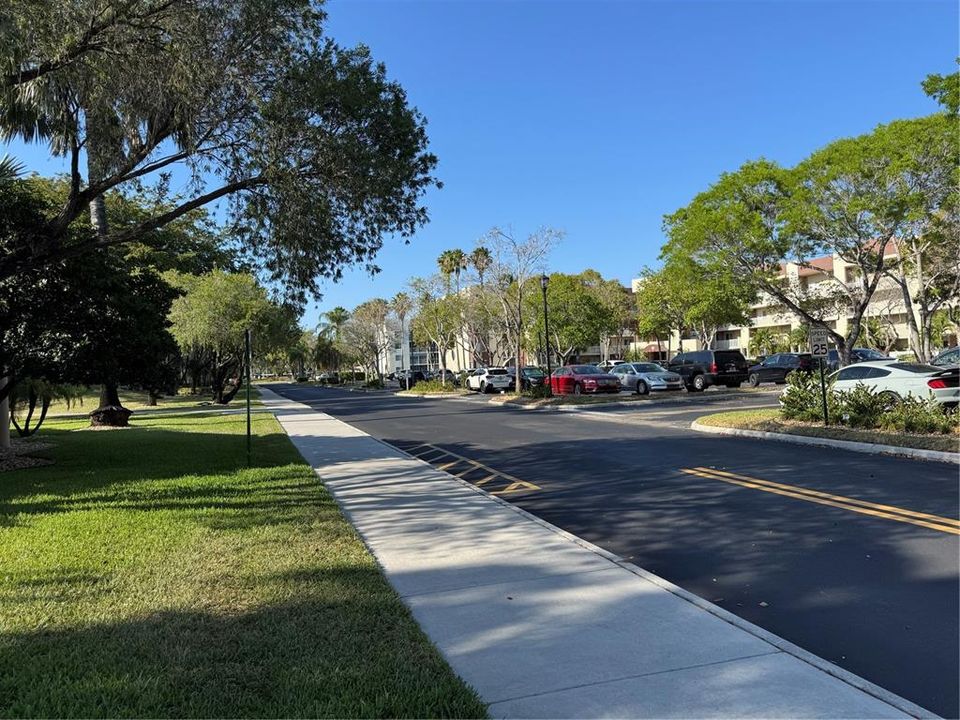 На продажу: $180,000 (2 спален, 2 ванн, 1250 Квадратных фут)