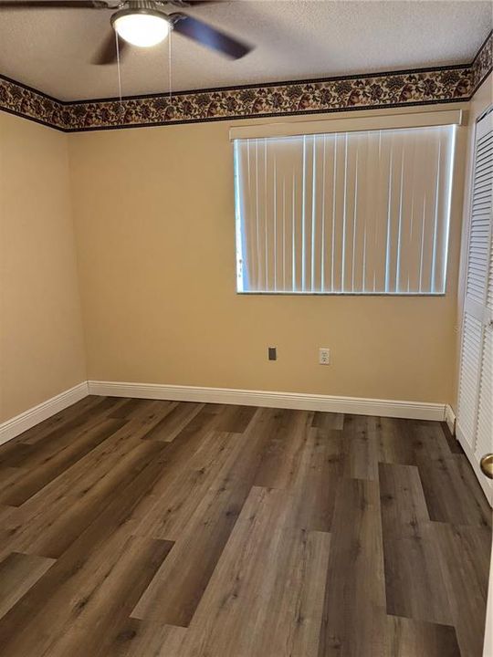 На продажу: $180,000 (2 спален, 2 ванн, 1250 Квадратных фут)