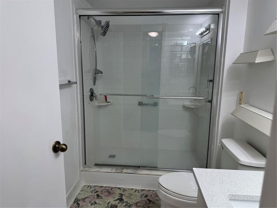 На продажу: $180,000 (2 спален, 2 ванн, 1250 Квадратных фут)