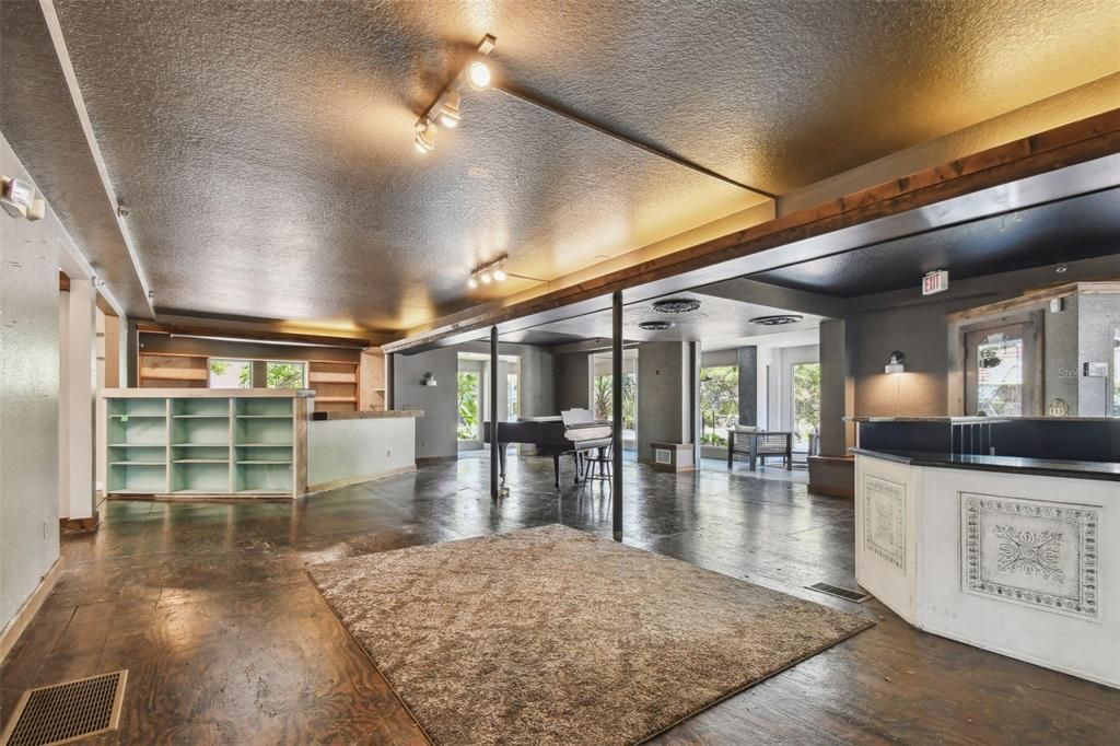 For Sale: $4,300,000 (0 beds, 0 baths, 9605 Square Feet)