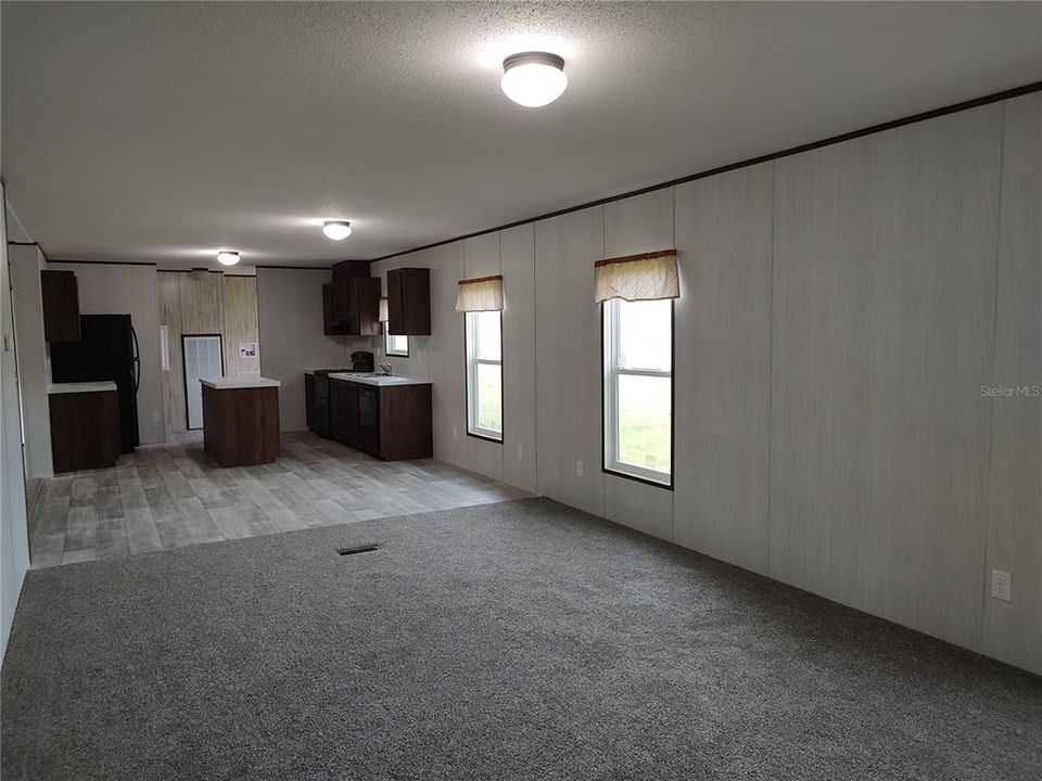 En Venta: $400,000 (4 camas, 2 baños, 1768 Pies cuadrados)