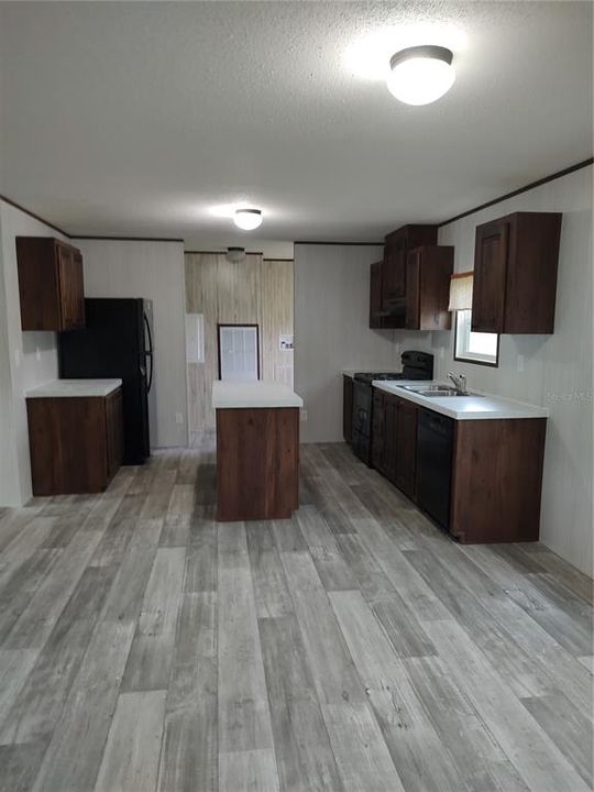 En Venta: $400,000 (4 camas, 2 baños, 1768 Pies cuadrados)