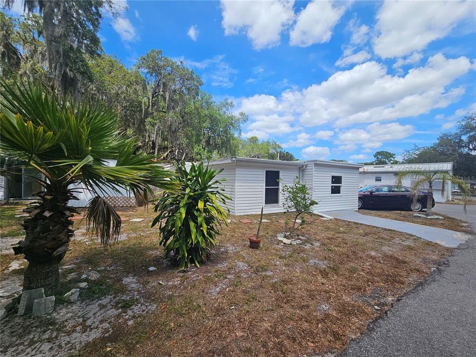 Recently Rented: $1,100 (1 beds, 1 baths, 396 Square Feet)