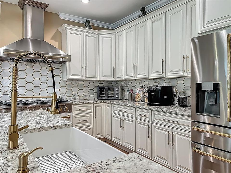 На продажу: $998,000 (4 спален, 3 ванн, 2940 Квадратных фут)