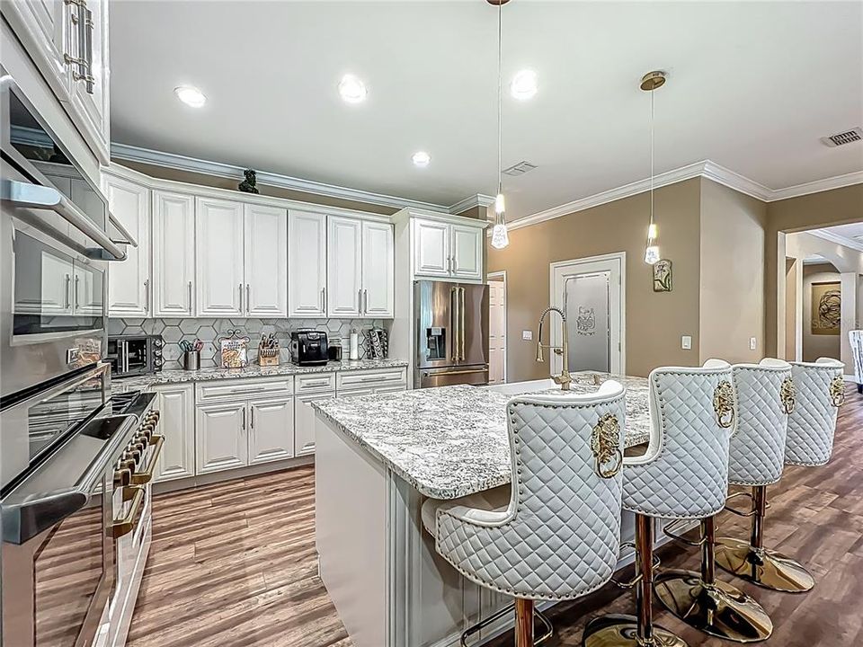 На продажу: $998,000 (4 спален, 3 ванн, 2940 Квадратных фут)