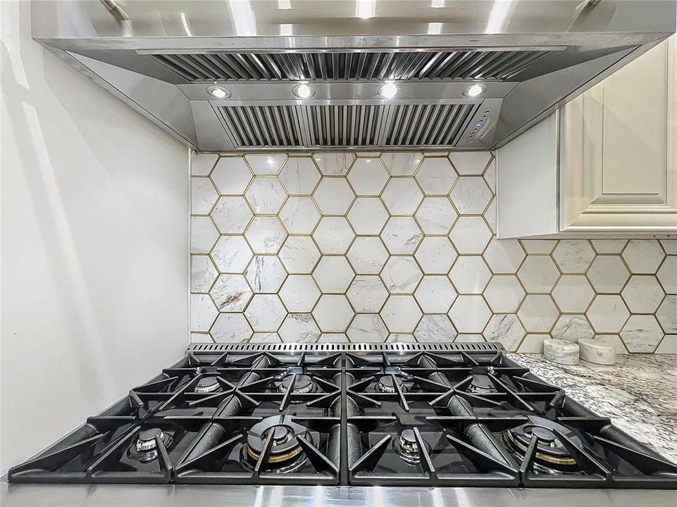 На продажу: $998,000 (4 спален, 3 ванн, 2940 Квадратных фут)