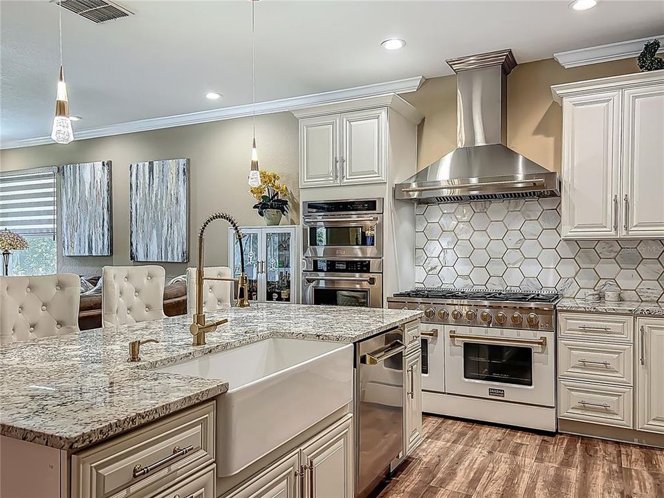 На продажу: $998,000 (4 спален, 3 ванн, 2940 Квадратных фут)