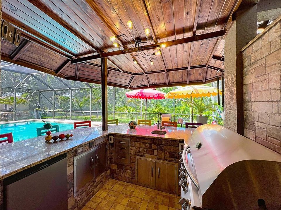 На продажу: $998,000 (4 спален, 3 ванн, 2940 Квадратных фут)