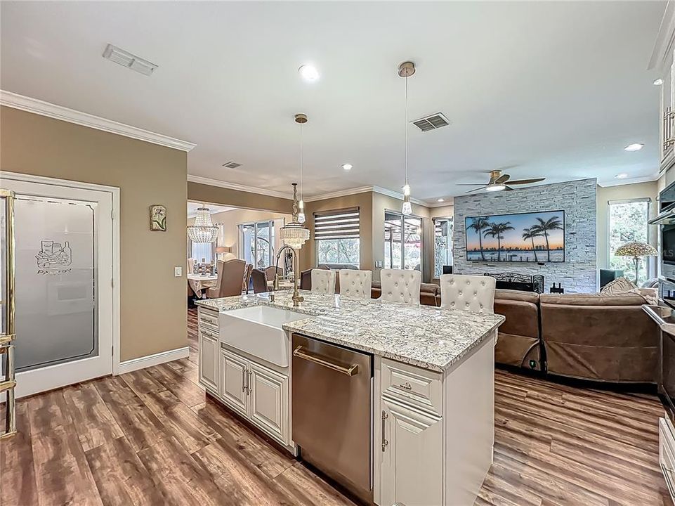 На продажу: $998,000 (4 спален, 3 ванн, 2940 Квадратных фут)