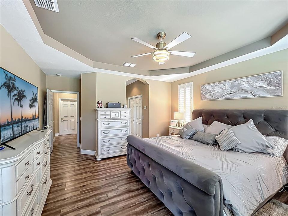 На продажу: $998,000 (4 спален, 3 ванн, 2940 Квадратных фут)