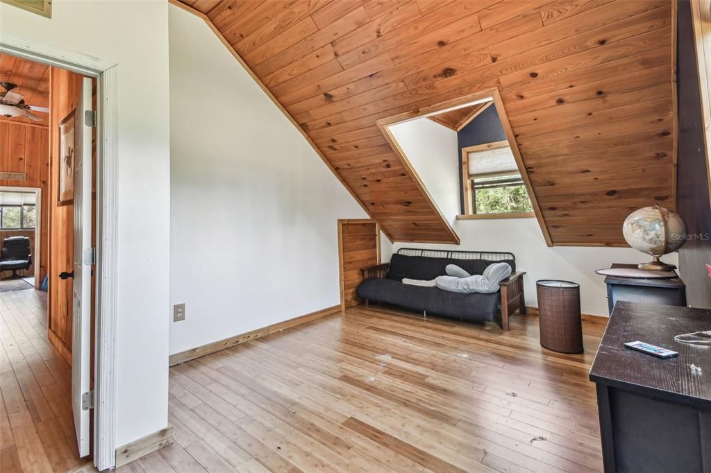 For Sale: $799,900 (5 beds, 2 baths, 3467 Square Feet)